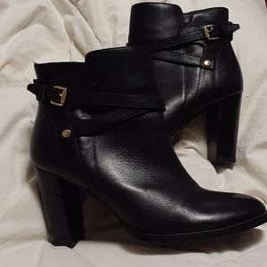 Ivanka Trump Ankle Boots•Black Leather
